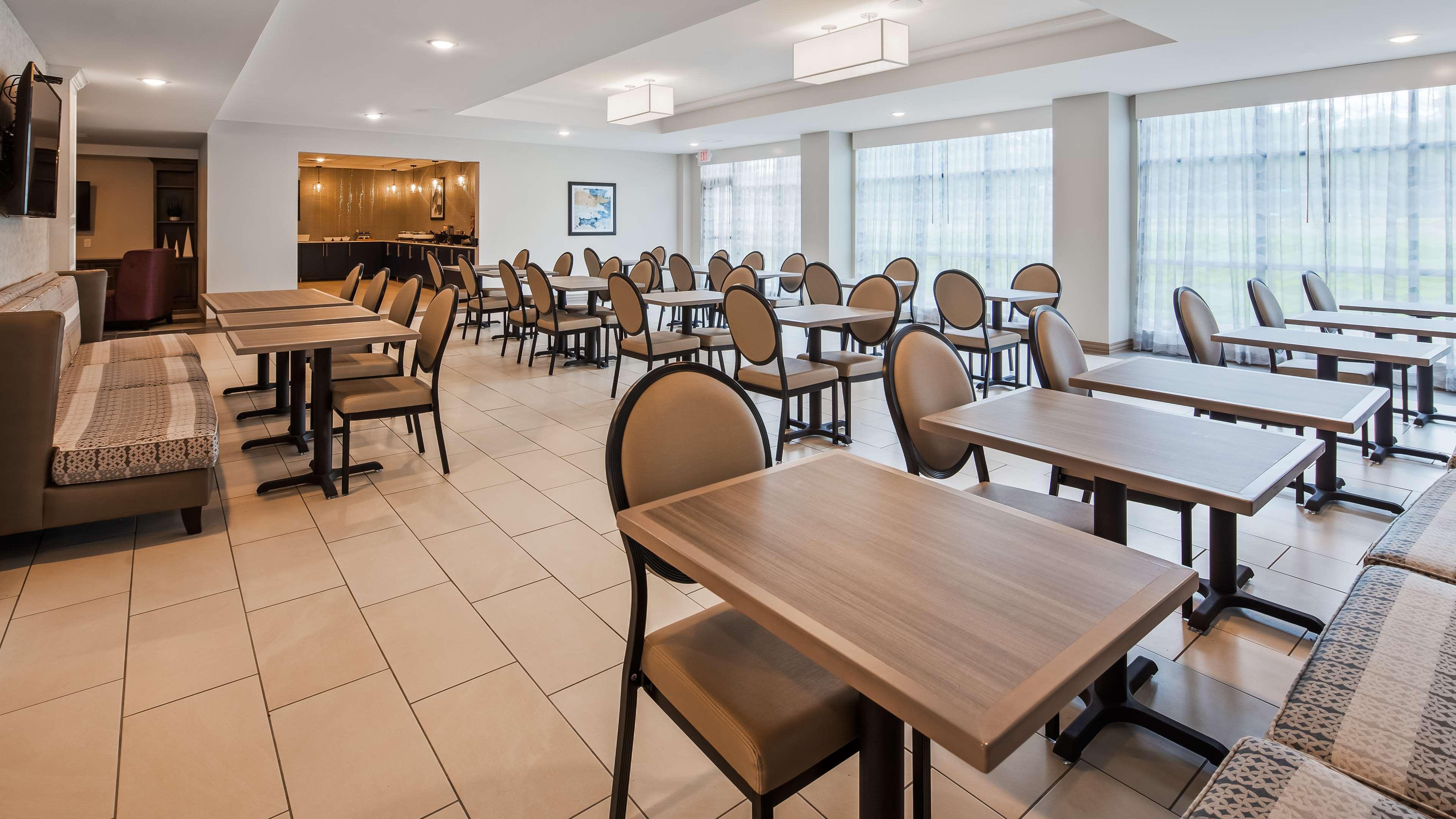 Best Western Plus Saint Peter Luaran gambar