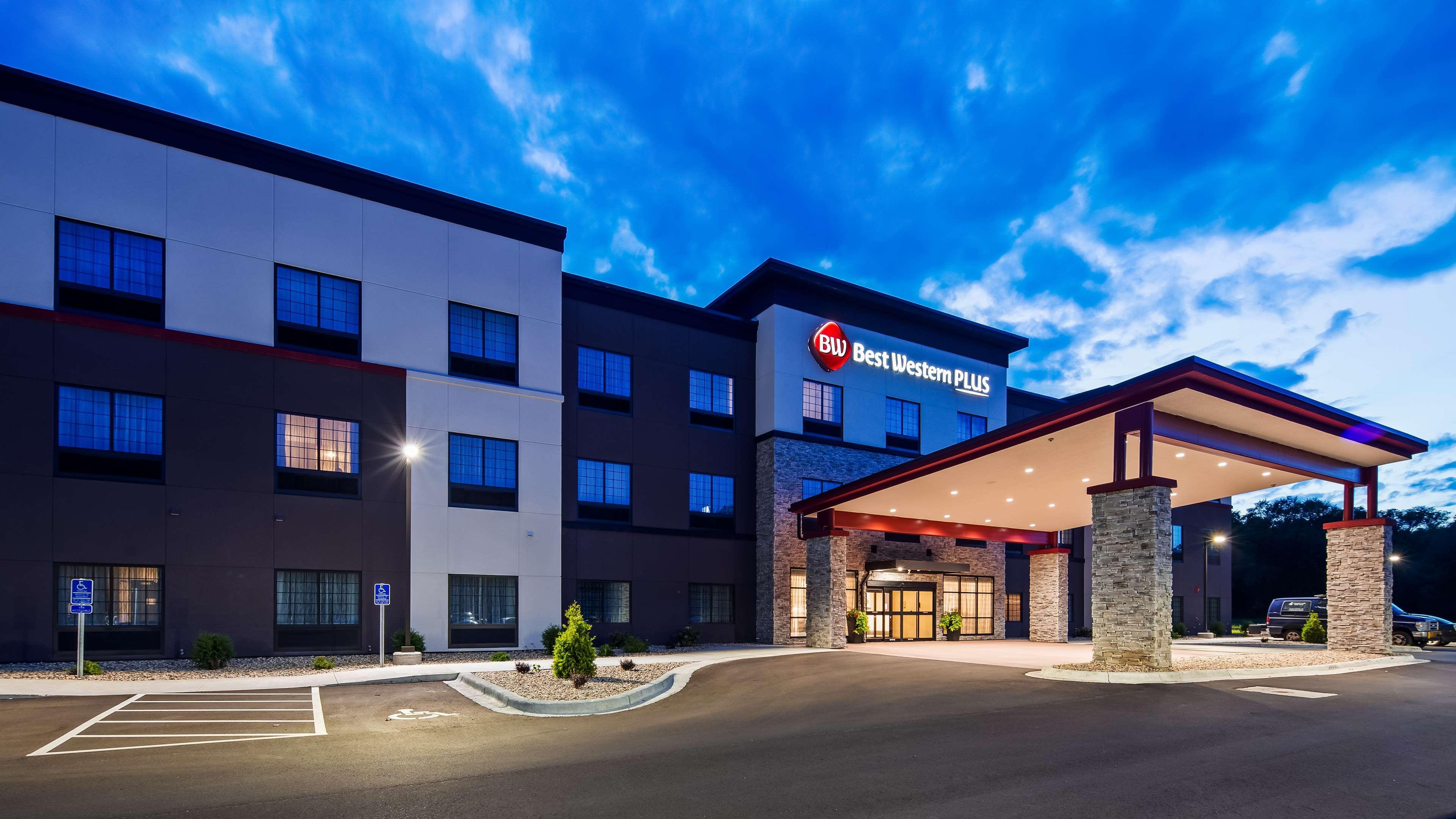 Best Western Plus Saint Peter Luaran gambar